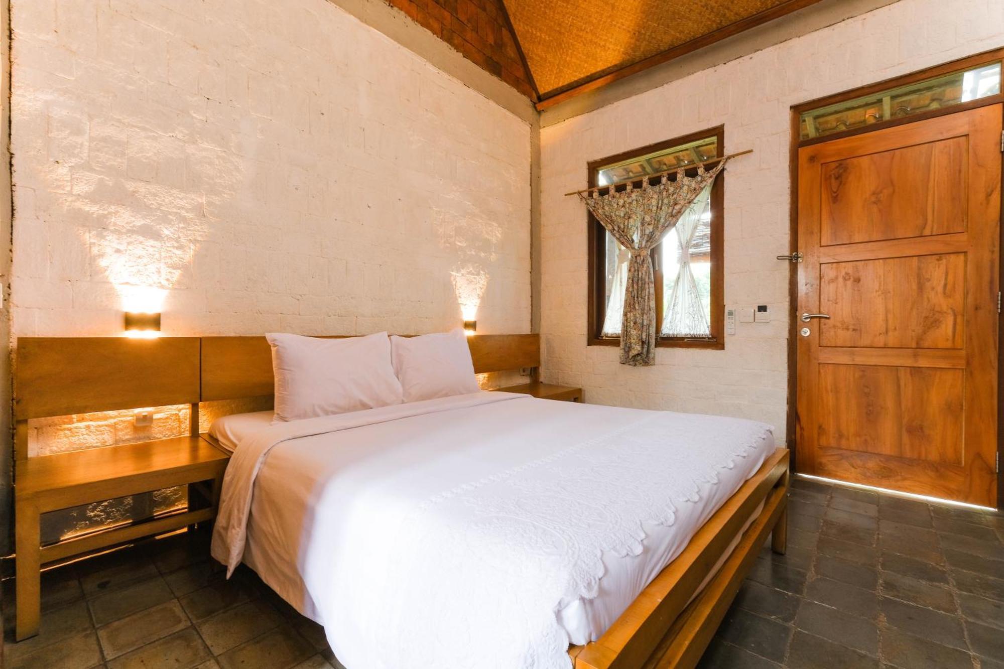 Bed and Breakfast Djajanti House Semarang Exterior foto